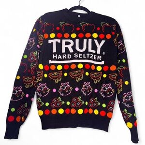Truly hard seltzer sweater size Small- Men